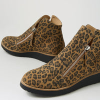 Women's Django & Juliette Ohmy in Camel Leopard Suede. Sku: DJ16318K13SU