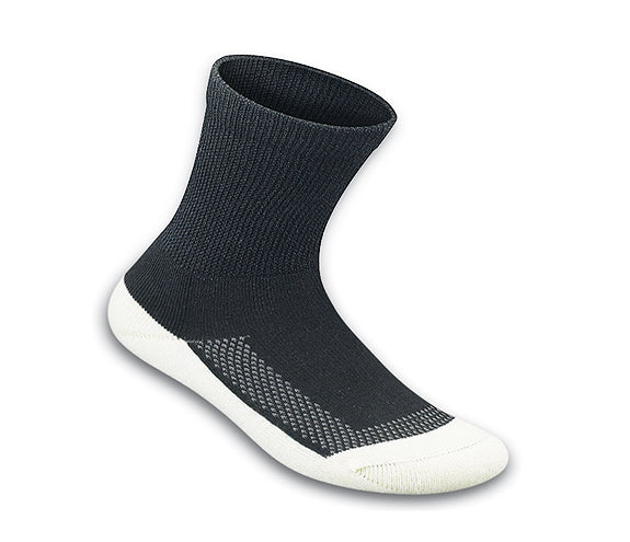 Unisex Orthofeet Biosoft Relaxed Fit Unisex Socks in Black. Sku: SOCK3A1