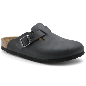Women's Birkenstock Boston Oiled Regular in Black Oiled. Sku: 59461
