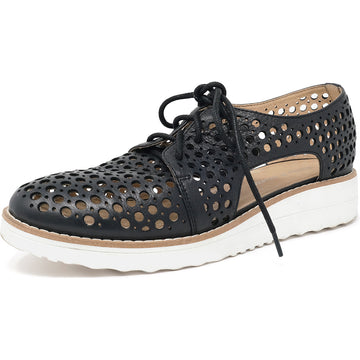 Women's Django & Juliette Onstage in Black-White. Sku: DJ19637BDCLE