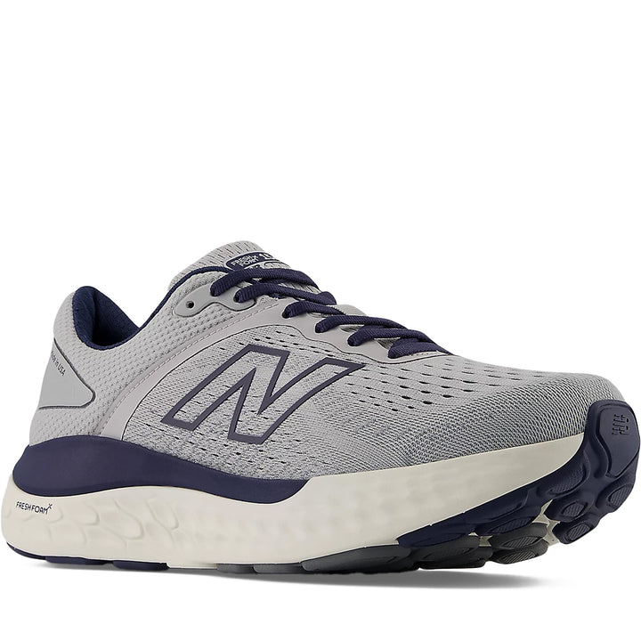 Men's New Balance Footwear in Quartz Grey/ Navy. Sku: M1540GR4-D