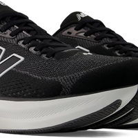 Men's New Balance Footwear in Black/ White. Sku: M8607GW-4E