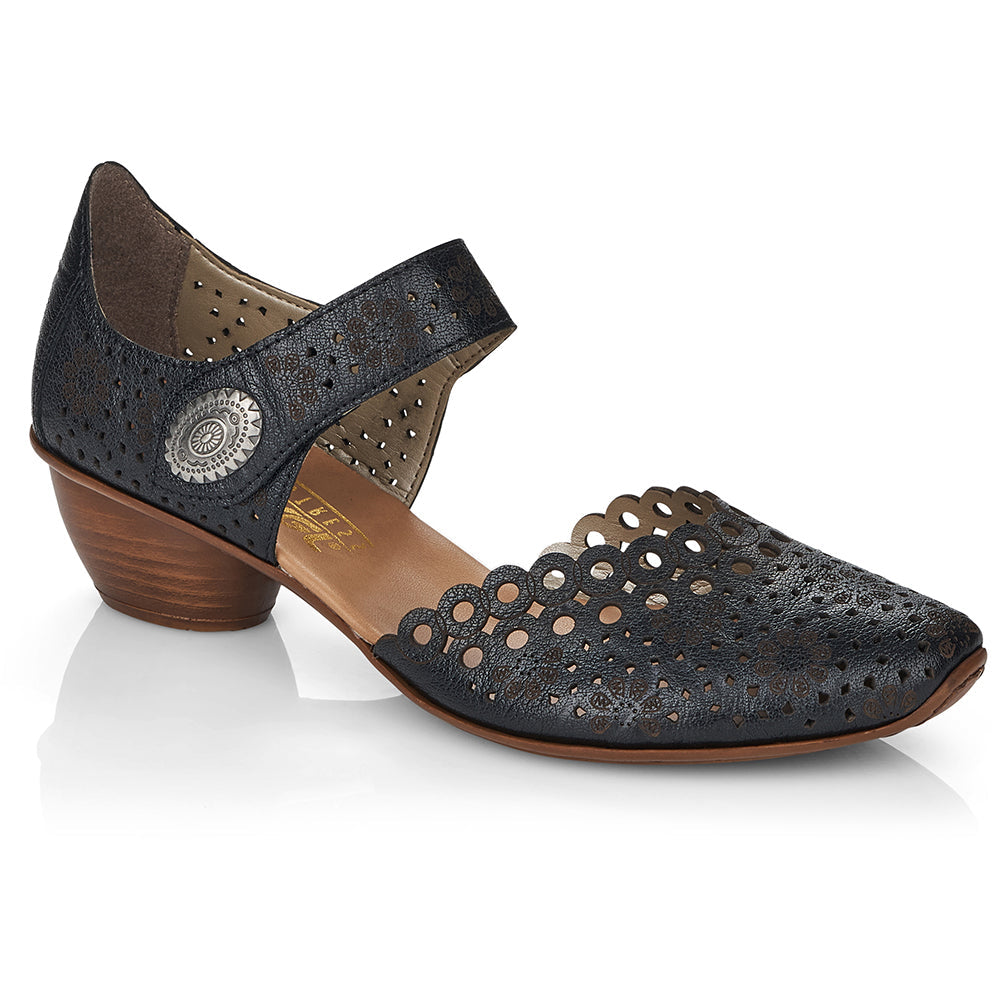Quarter view Women&